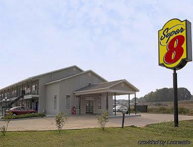 Super 8 By Wyndham Talladega Al Exterior photo